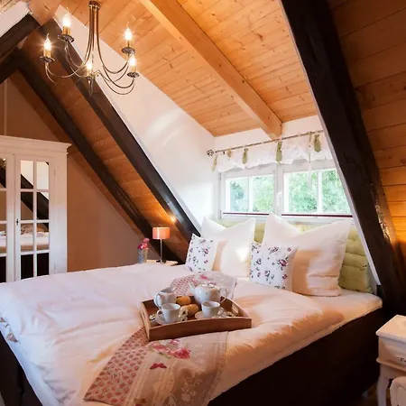 Schlossgarten Holiday home *